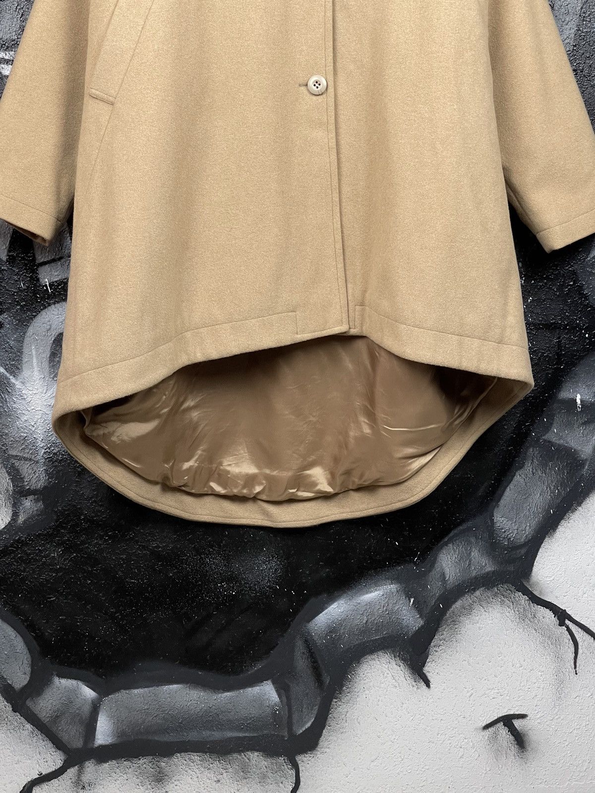 Maison Margiela MM6 Maison Margiela Luxury Beige Oversized Coat Jacket Women’s Size 40 Size S / US 4 / IT 40 - 4 Thumbnail