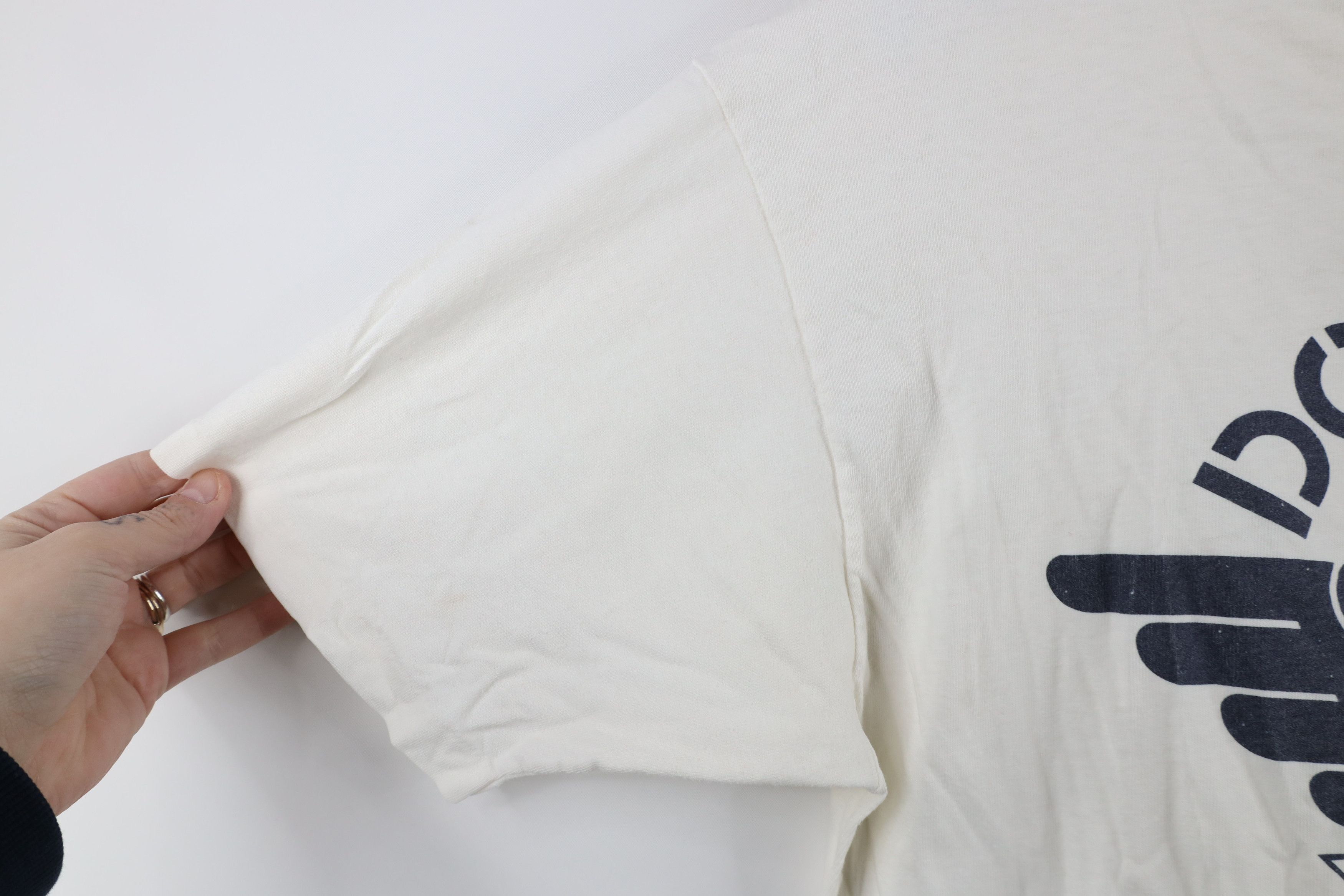 Vintage Vintage 80s 90s Dockers x Levis Big Logo T-Shirt White USA Size US L / EU 52-54 / 3 - 6 Thumbnail