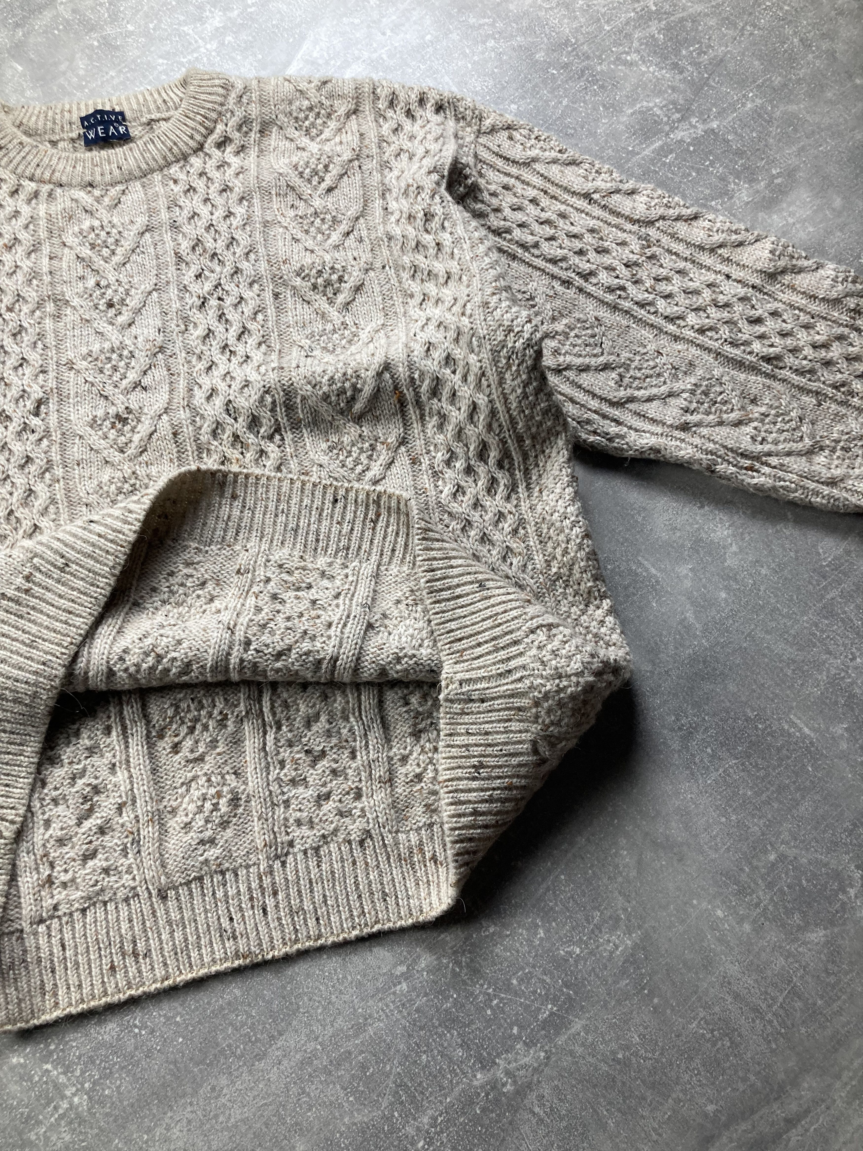 Vintage Vintage Irish Wool hand knitted beige aran sweater italy Size US L / EU 52-54 / 3 - 5 Thumbnail