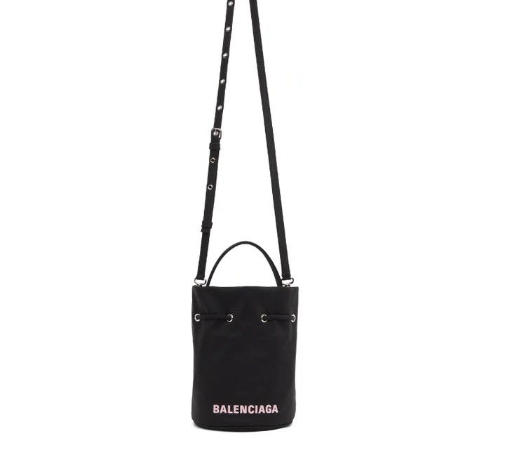 Balenciaga o1bcso1str1024 Size: OS / Bucket Bag in Black Size ONE SIZE - 3 Thumbnail