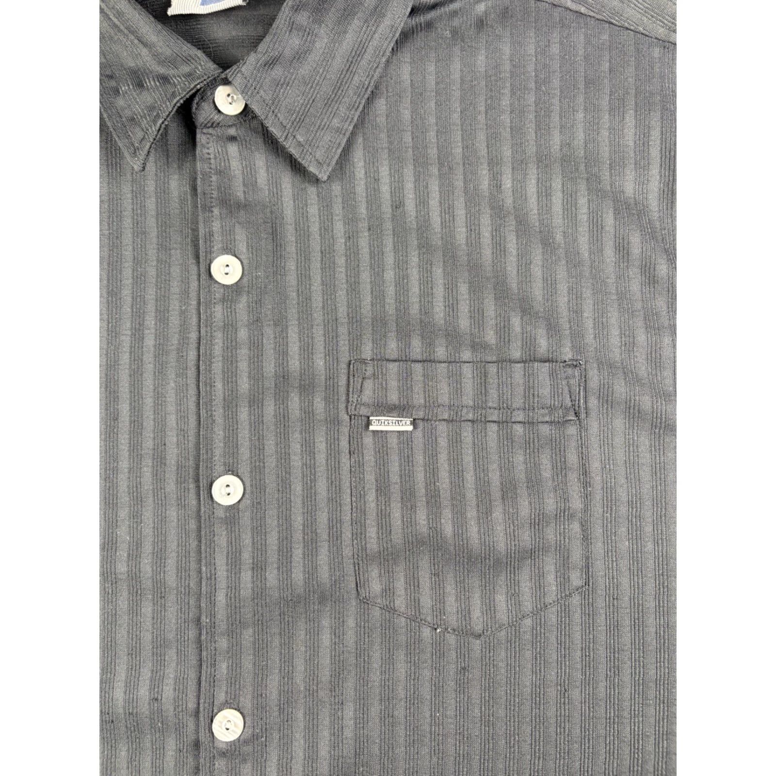 Quiksilver VINTAGE Quiksilver Shirt Men L Black Button-Up 90s Grunge Skate Surf Short Sleeve Mens Size US L / EU 52-54 / 3 - 2 Thumbnail