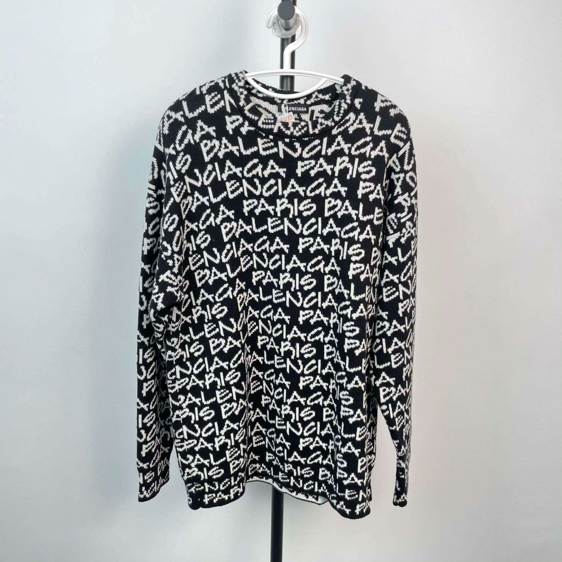 Balenciaga Balenciaga Black Sweater XS Men Size US XS / EU 42 / 0 - 1 Thumbnail