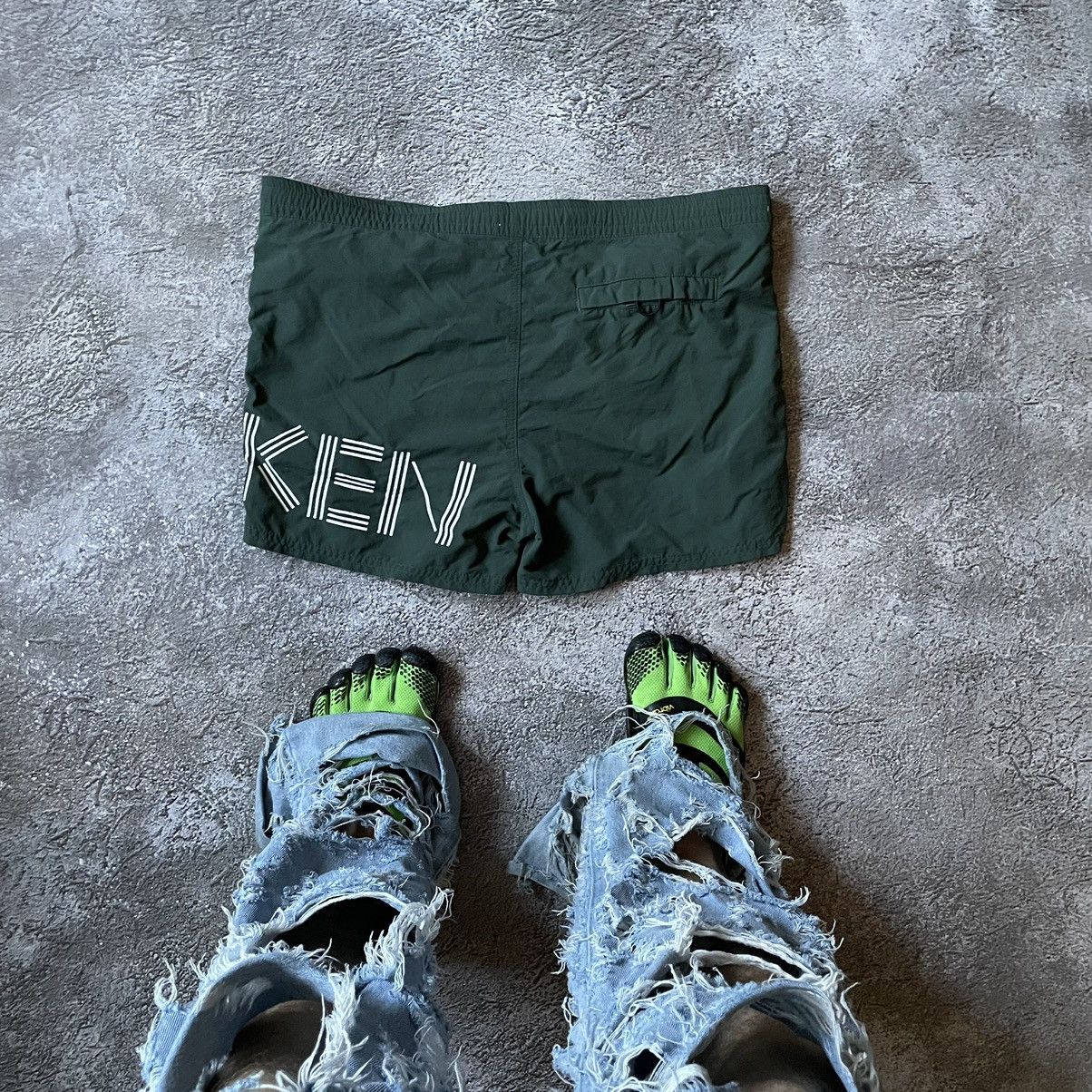 Vintage Vintage Y2K Kenzo Baggy Cargo Shorts Streetwear Green 31 Size US 31 - 9 Thumbnail