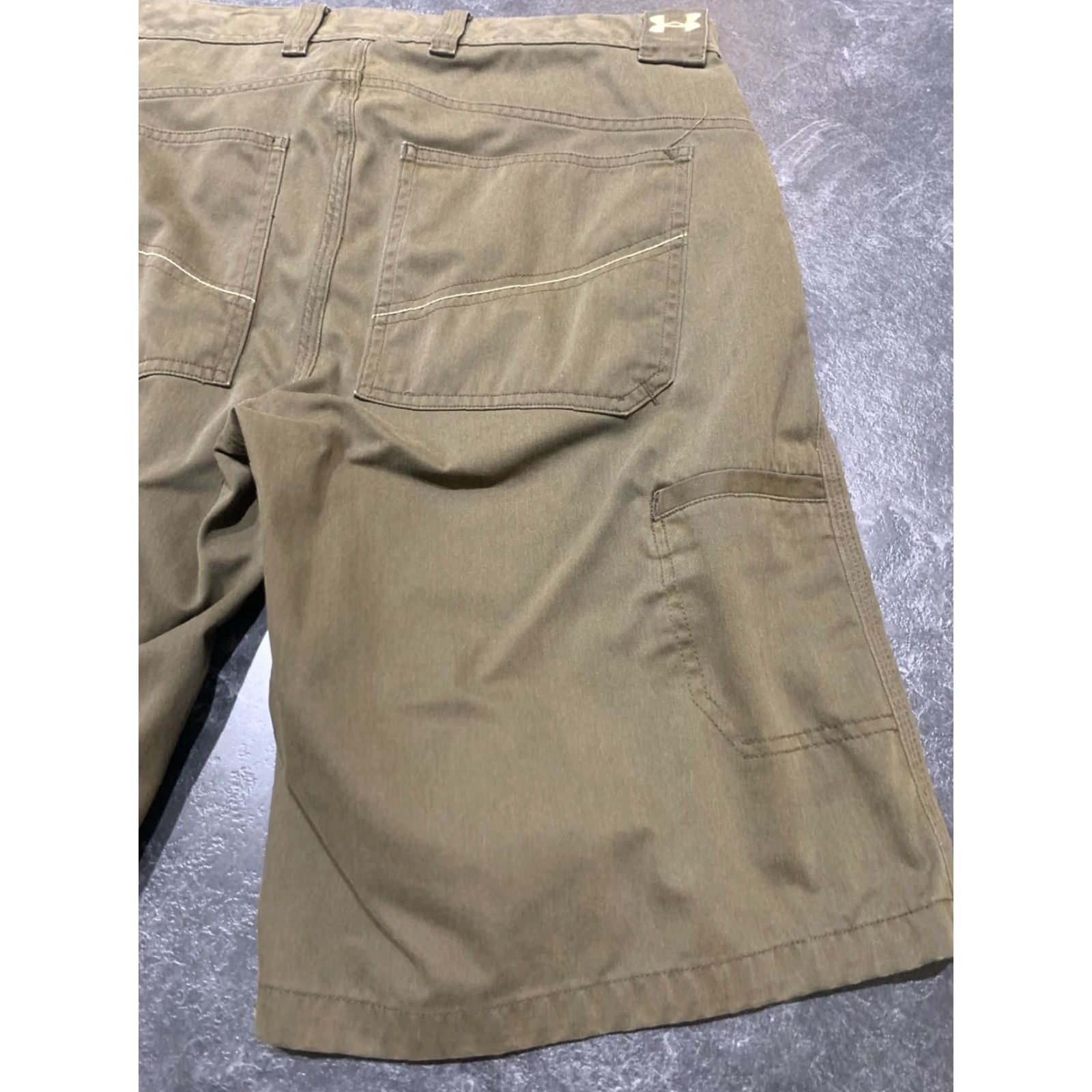 Under Armour Under Armour Golf Shorts Mens Size 32 Olive Flat Front Lightweight Moisture Wicking Size US 32 / EU 48 - 5 Thumbnail