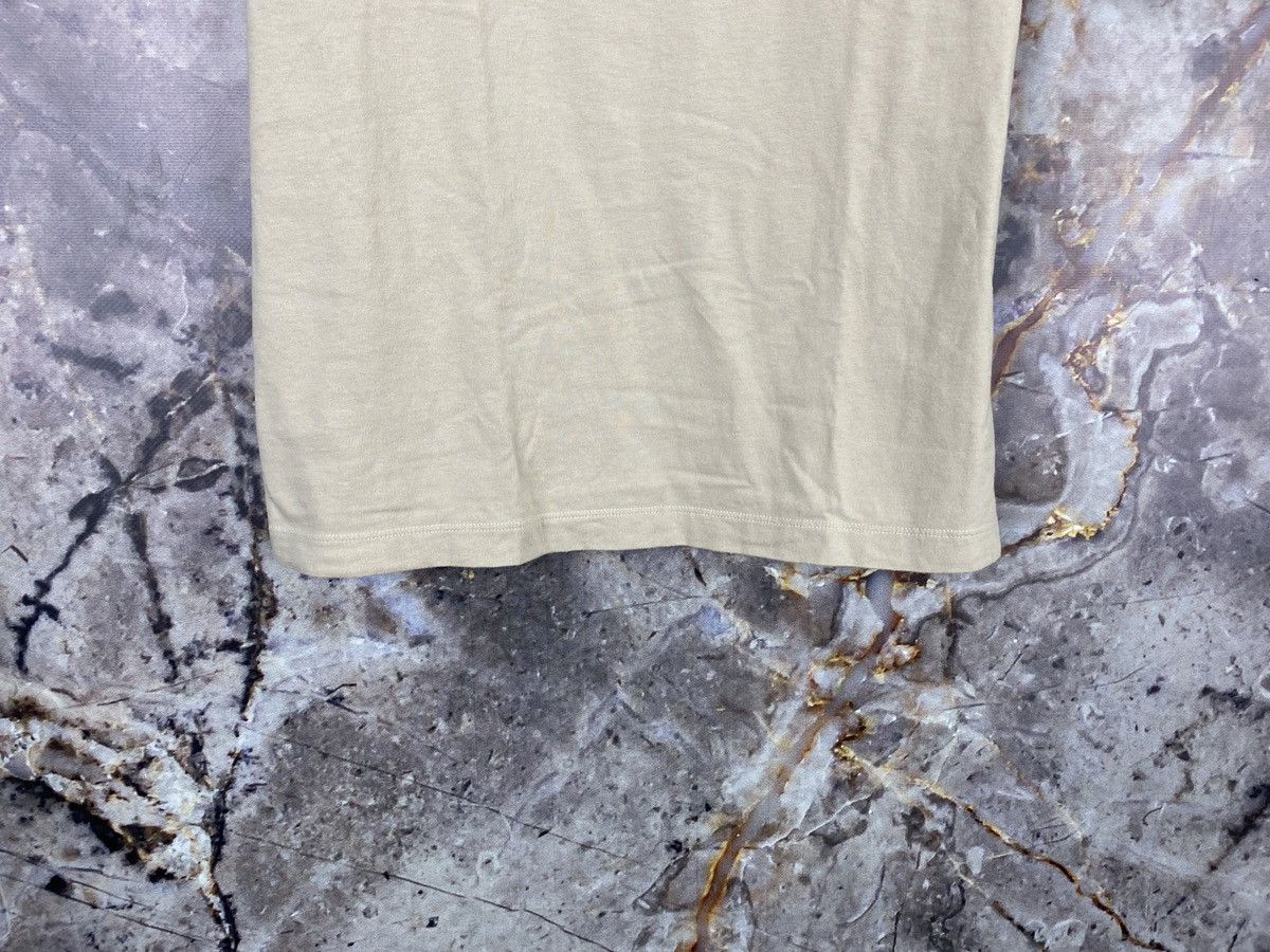 Uniqlo Women’s Uni Qlo Musée Du Louvre T-Shirt Size M Medium Size M / US 6-8 / IT 42-44 - 3 Thumbnail