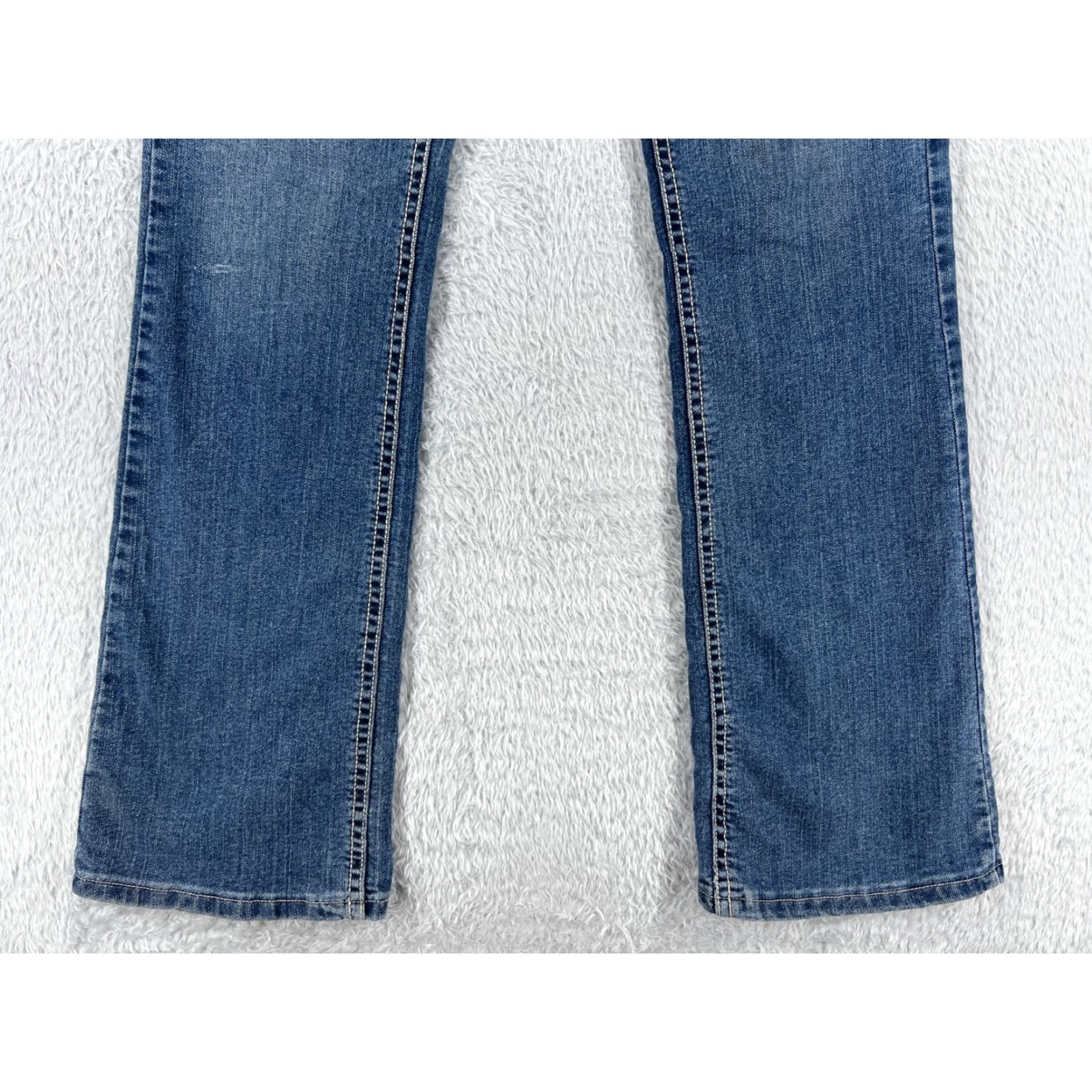 Wrangler Wrangler Jeans 5 28x33 Blue Denim Bootcut Med Wash Embroidered Low Jean Women Size 27" / US 4 / IT 40 - 2 Thumbnail