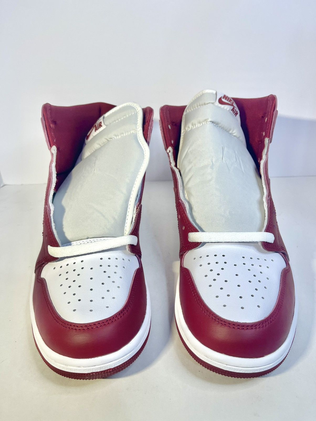 Jordan Brand Air Jordan 1 Retro High OG Artisanal Team Red Size 11 Mens Size US 11 / EU 44 - 3 Thumbnail