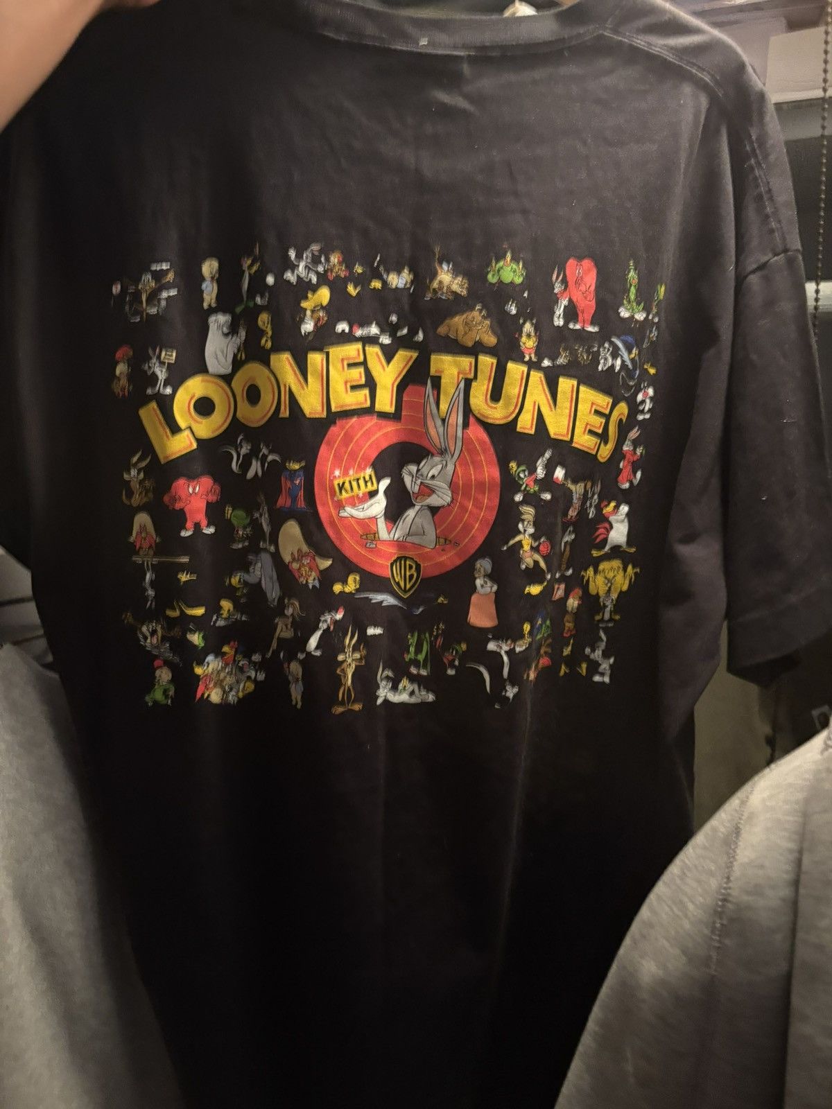 Kith Kith x looney tunes Size US L / EU 52-54 / 3 - 2 Thumbnail