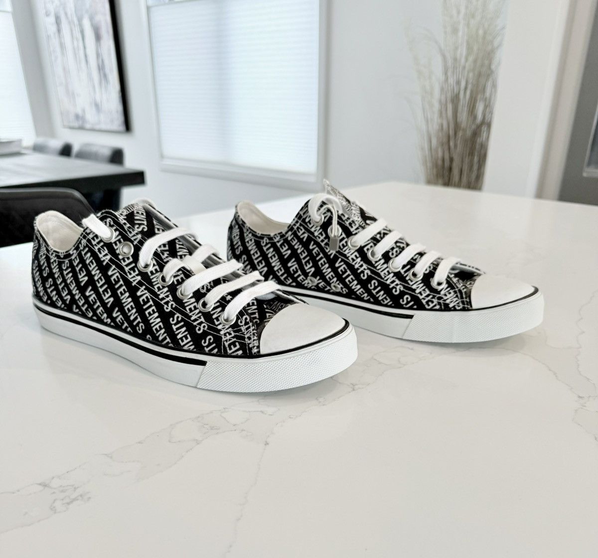 Vetements New FW18 Phase 2 Monogram CTN Low Top Canvas Sneakers 42 Size US 8.5 / EU 41-42 - 7 Thumbnail