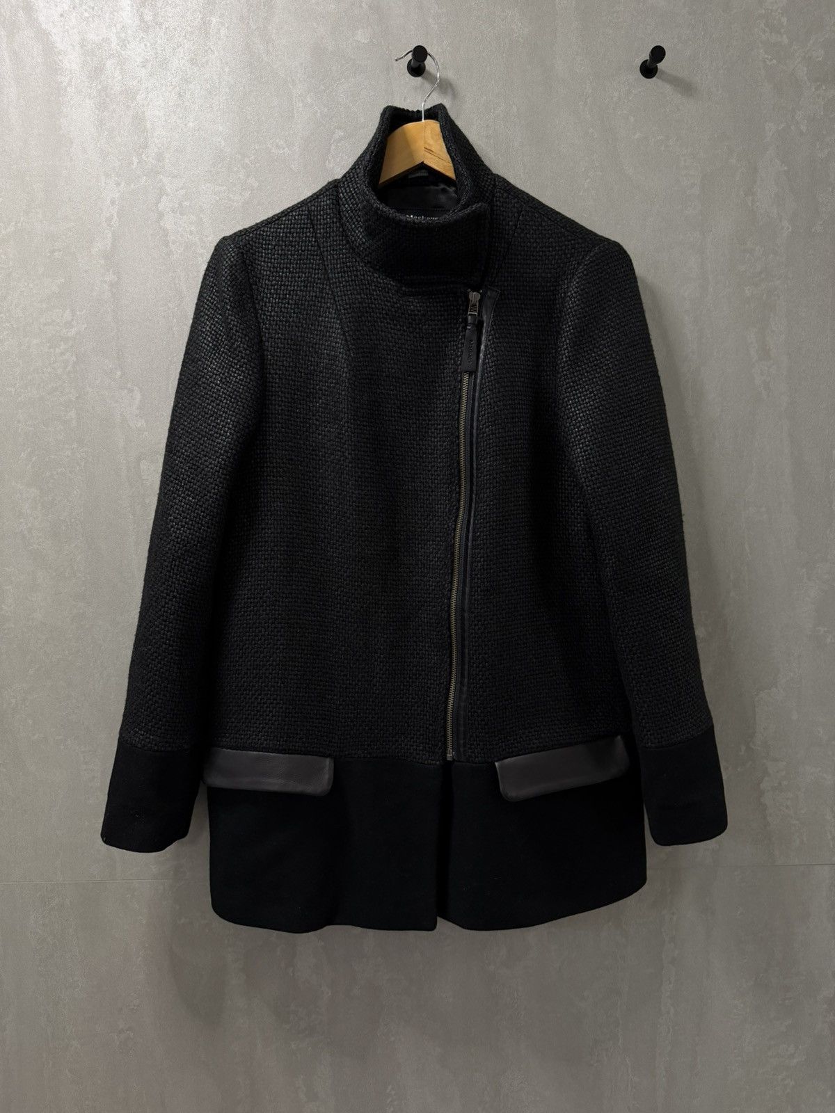 Mackage Mackage Black cashemere wool leather Coat jacket Modern Size M / US 6-8 / IT 42-44 - 1 Thumbnail