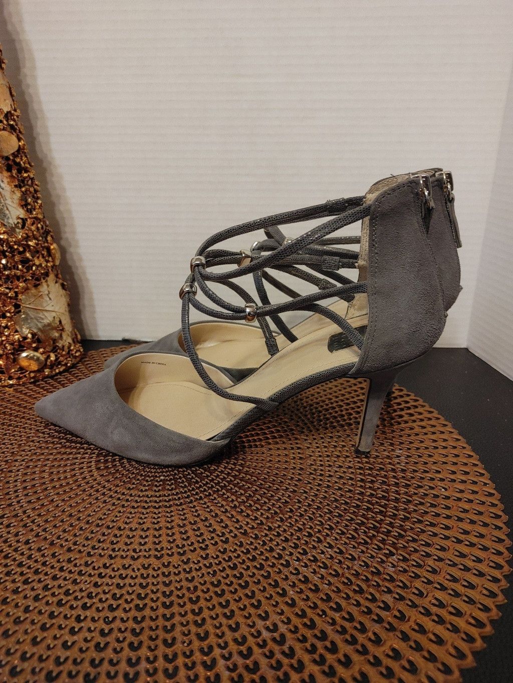 White House Black Market White House Black Market Suede Heels Size 10M Size US 10 / IT 40 - 1 Thumbnail