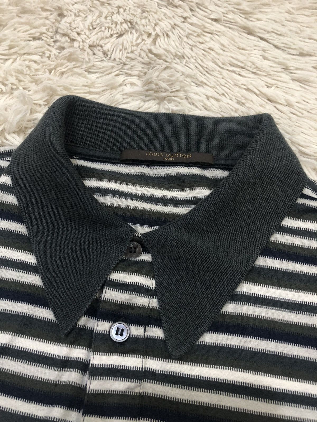 Louis Vuitton × Vintage Vintage Louis Vuitton Polo Shirt Size US S / EU 44-46 / 1 - 10 Thumbnail