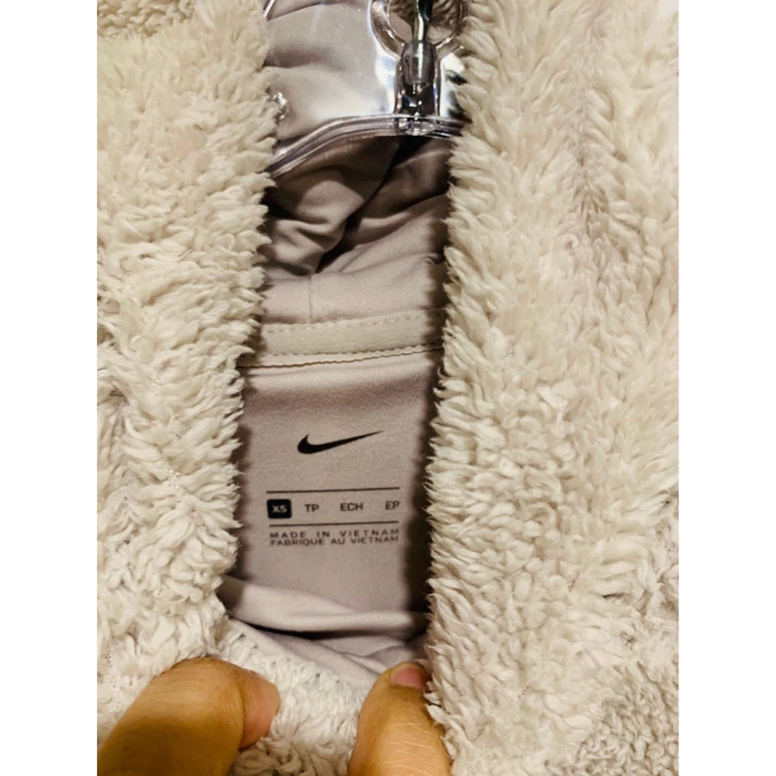 Nike Nike Cream Cream Beige Oatmeal Sherpa Thermal Hoodie XS Size XS / US 0-2 / IT 36-38 - 4 Thumbnail