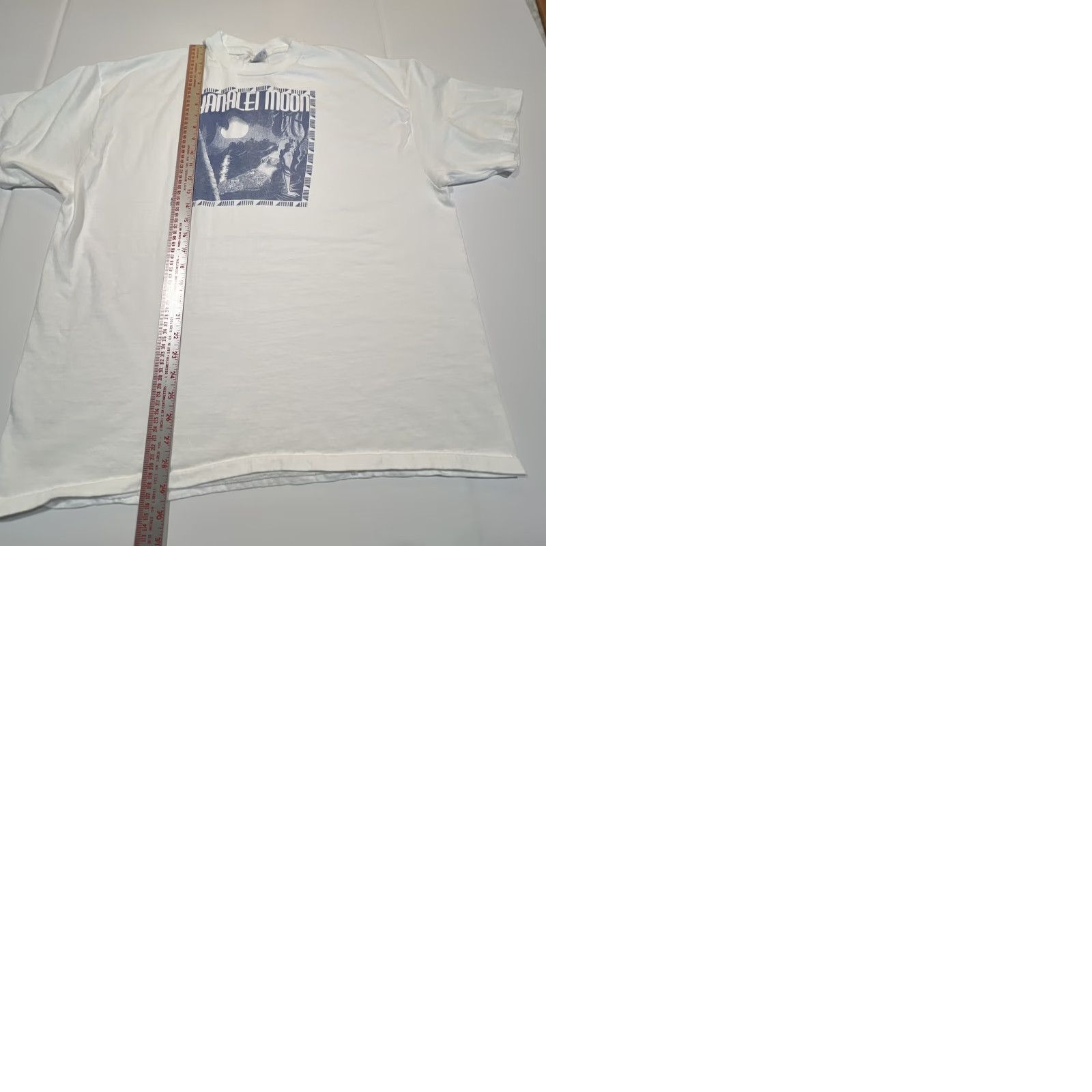 Hanes VINTAGE Hanalei Moon Hanes T Shirt Men 2XL White Blue Sunset Hula Graphic Tee Short Sleeve Unisex 1990s Sportswear/Beach Size US XXL / EU 58 / 5 - 9 Thumbnail