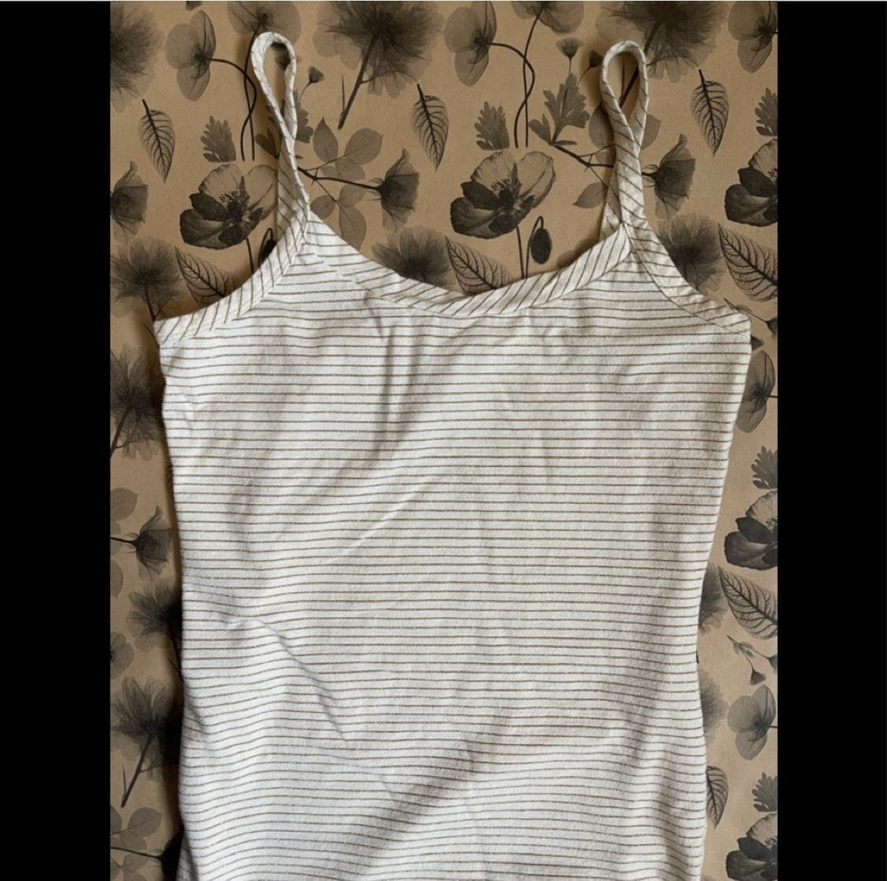 BKE BKE Cream Cami With Thin Gold Stripes Size M / US 6-8 / IT 42-44 - 8 Thumbnail