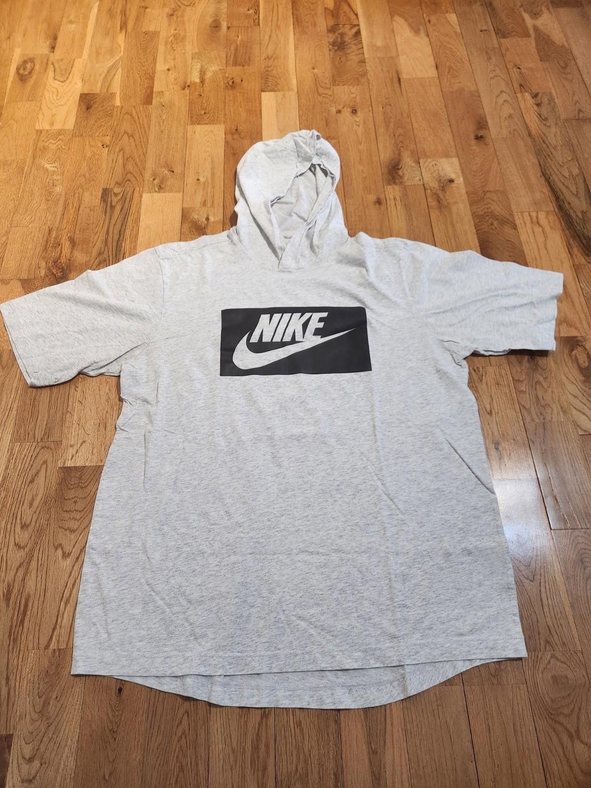Nike Nike Hooded Short Sleeve Shirt Gray Men's Large Size US L / EU 52-54 / 3 - 1 Thumbnail