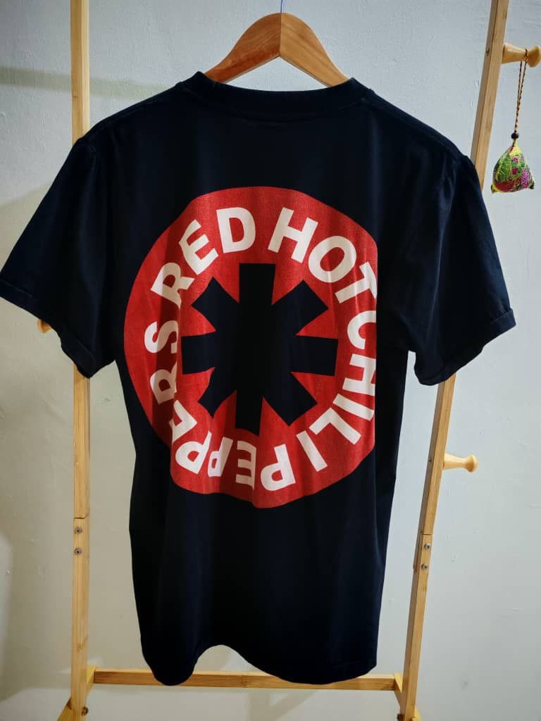 Vintage 1992 Red Hot Chili Peppers Bikini Wall Tee – Anvil