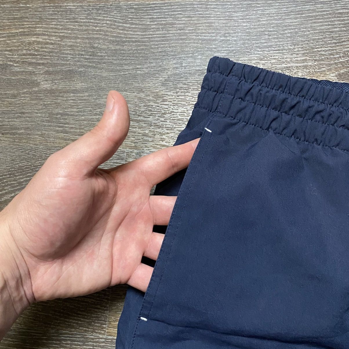 Nike NIKE VINTAGE SHORTS Size S Y2K swoosh Size US 32 / EU 48 - 3 Thumbnail