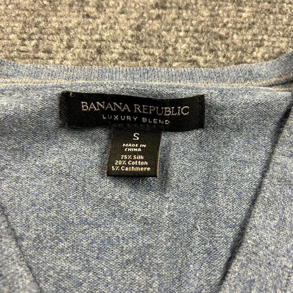 Banana Republic Banana Republic Sweater Mens Small V-Neck Luxury Silk Size US S / EU 44-46 / 1 - 2 Thumbnail