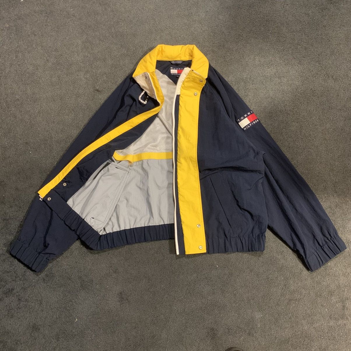 Tommy Hilfiger VINTAGE 90s-Y2K TOMMY HILFIGER WINDBREAKER JACKET Size US XL / EU 56 / 4 - 2 Thumbnail