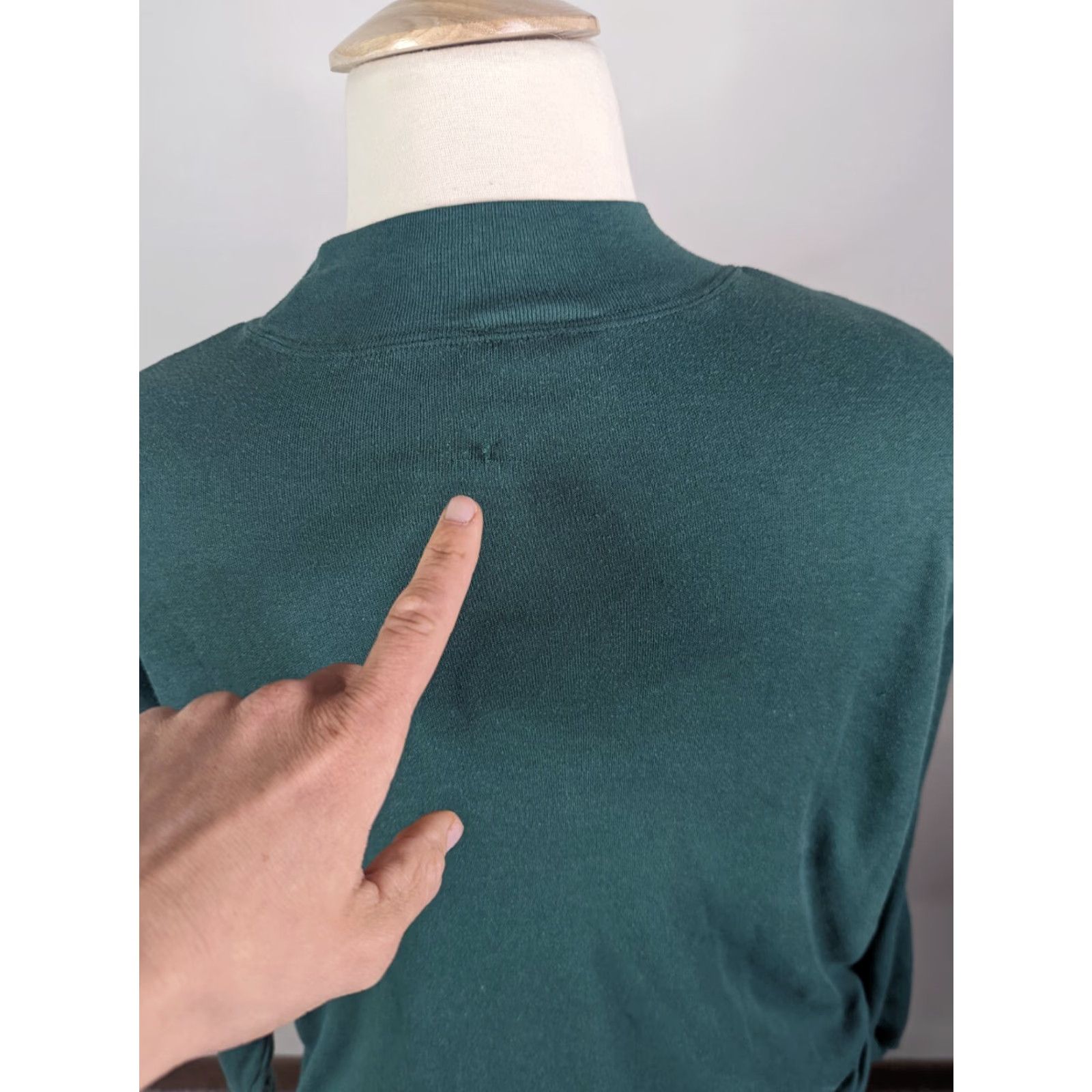 Vintage VINTAGE Bridge Gate Shirt L Green Floral Embroidered Mock Neck Long Sleeve Cottagecore 90s Womens Size L / US 10 / IT 46 - 4 Thumbnail