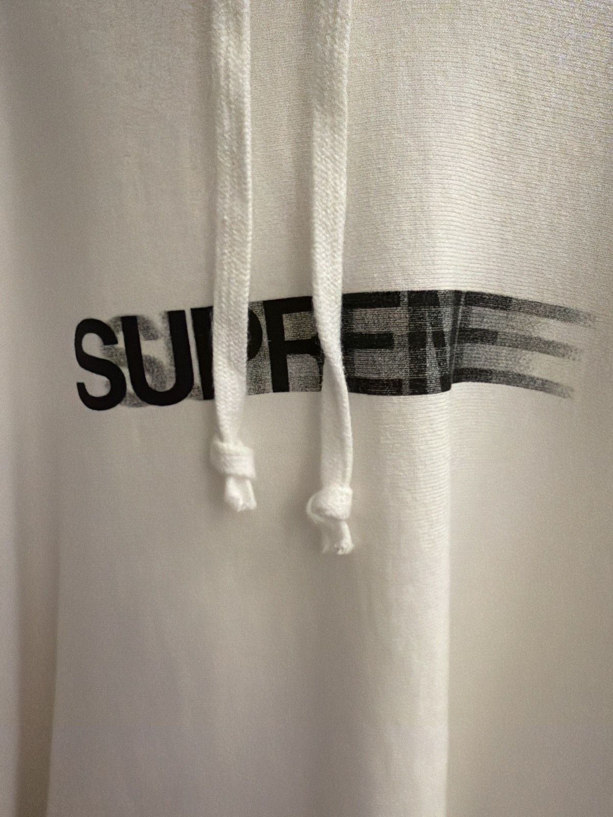 Supreme Supreme motion logo hoodie white sz L new Size US L / EU 52-54 / 3 - 4 Thumbnail