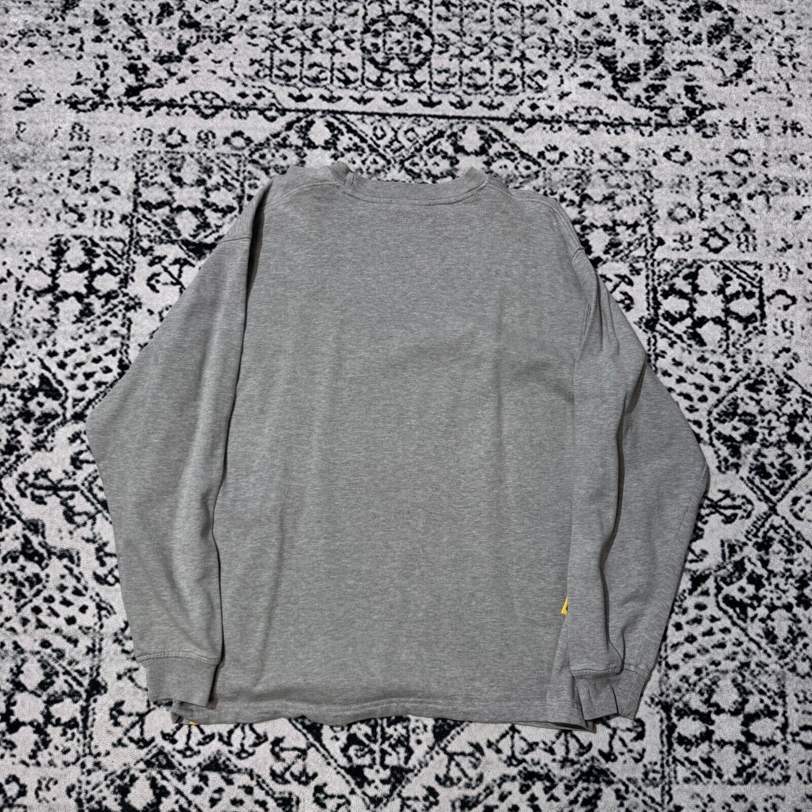 Tommy Hilfiger × Vintage Vintage Tommy Hilfiger Gray Cotton Crewneck Size S Logo Y2K Size US S / EU 44-46 / 1 - 12 Thumbnail