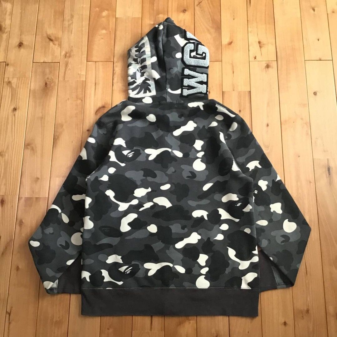 Bape 💫Glow in the dark💫 BAPE City camo shark full zip hoodie APE Size US M / EU 48-50 / 2 - 3 Thumbnail