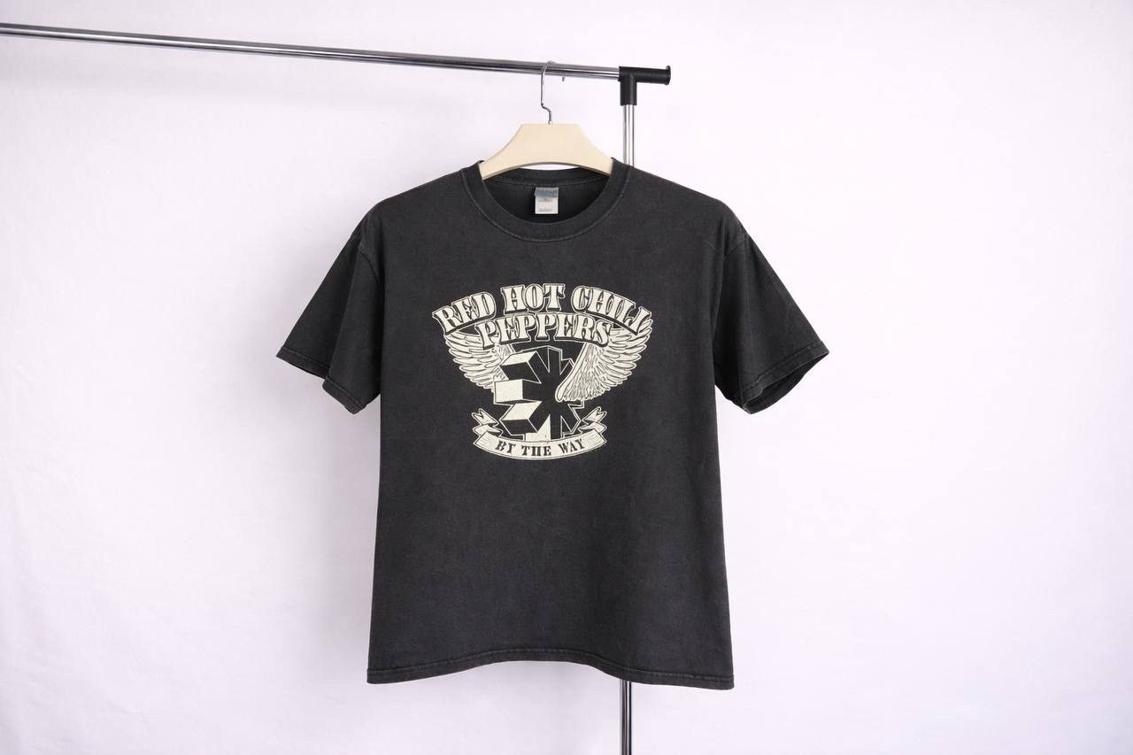 Band Tees GNT Gloria Bug Tour T-Shirt | Grailed