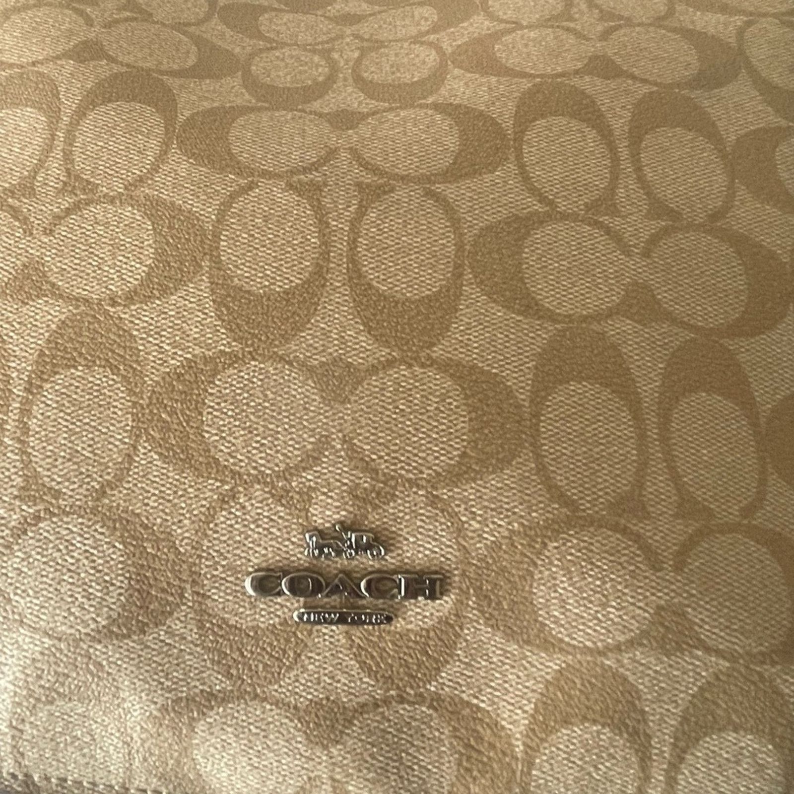 Coach COACH Elle Hobo In Signature Canvas Bag Size ONE SIZE - 10 Thumbnail