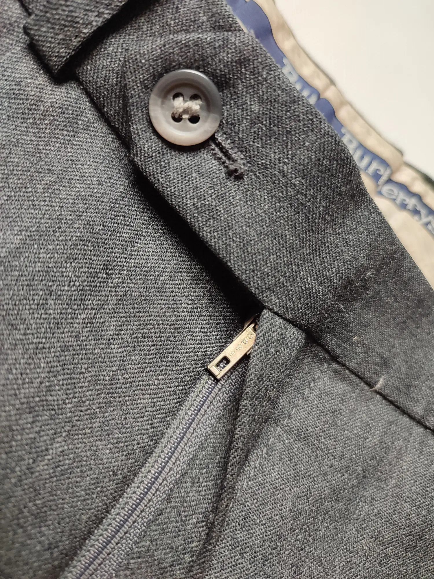 Burberry Burberry's Vintage Wool Casual Pants Size US 34 / EU 50 - 11 Thumbnail