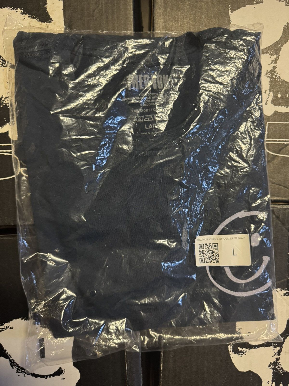 Band Tees theo von be good to yourself bgty smiley t navy past weekend Size US L / EU 52-54 / 3 - 10 Thumbnail