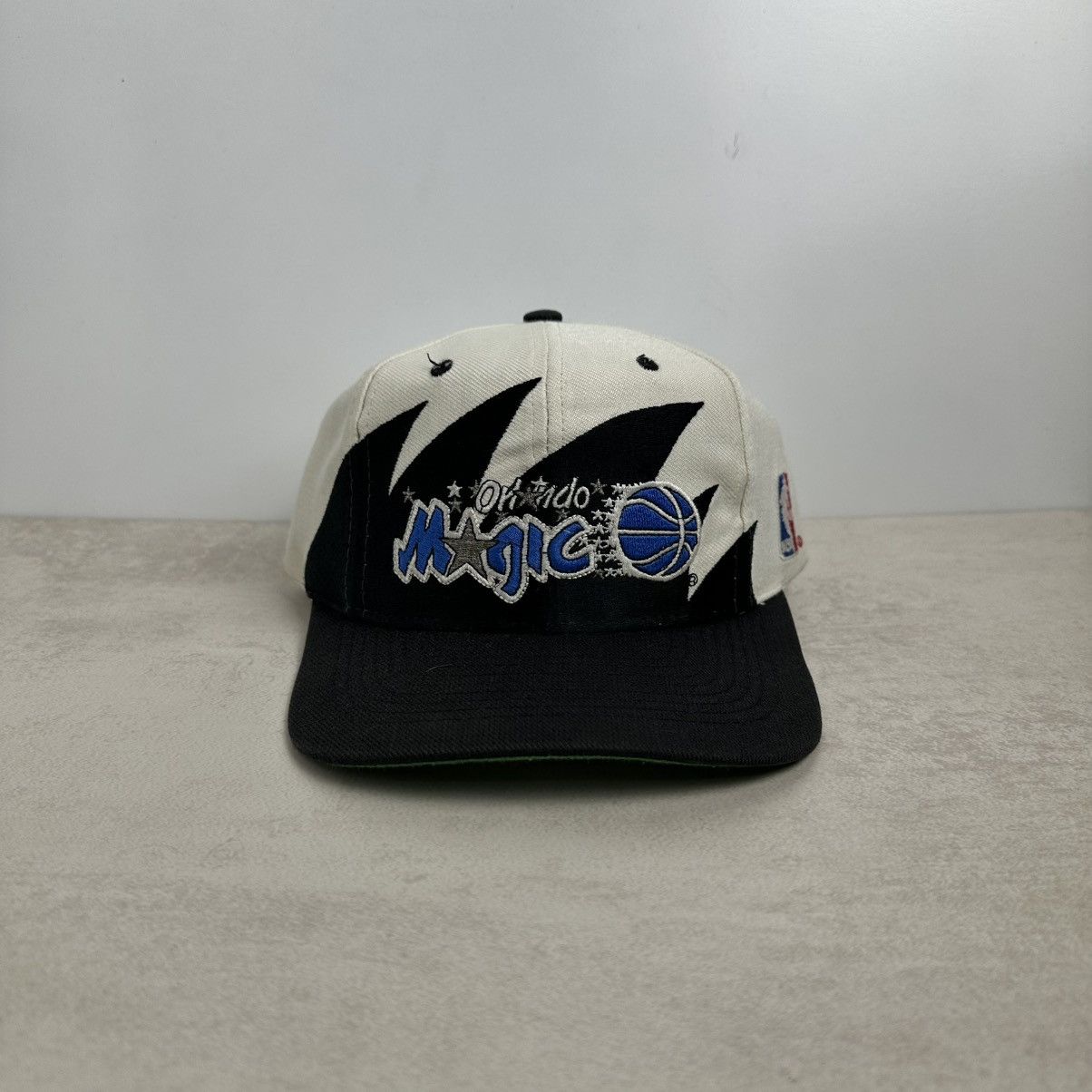 Logo Athletic × NBA × Vintage Vintage 90s Shark Tooth Orlando Magic Gen 1 Hat Size ONE SIZE - 1 Thumbnail