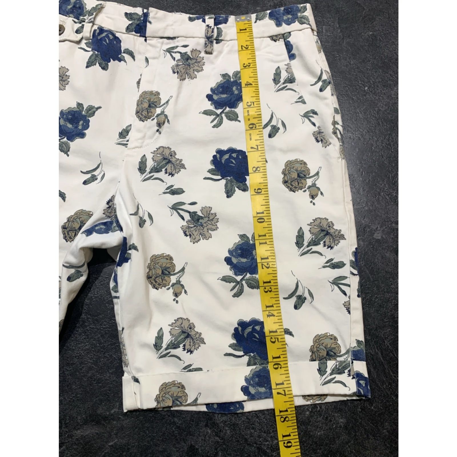 Bonobos Bonobos 32" Blue Floral Hawaiian Flat Front Cotton Shorts Regular Fit Mens Size US 32 / EU 48 - 7 Thumbnail