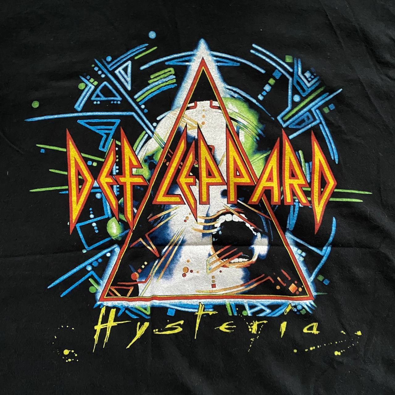 Band Tees VINTAGE Y2K DEF LEPARD HYSTERIA AMAZING TOUR BAND TEE 198 Size US XXL / EU 58 / 5 - 3 Thumbnail
