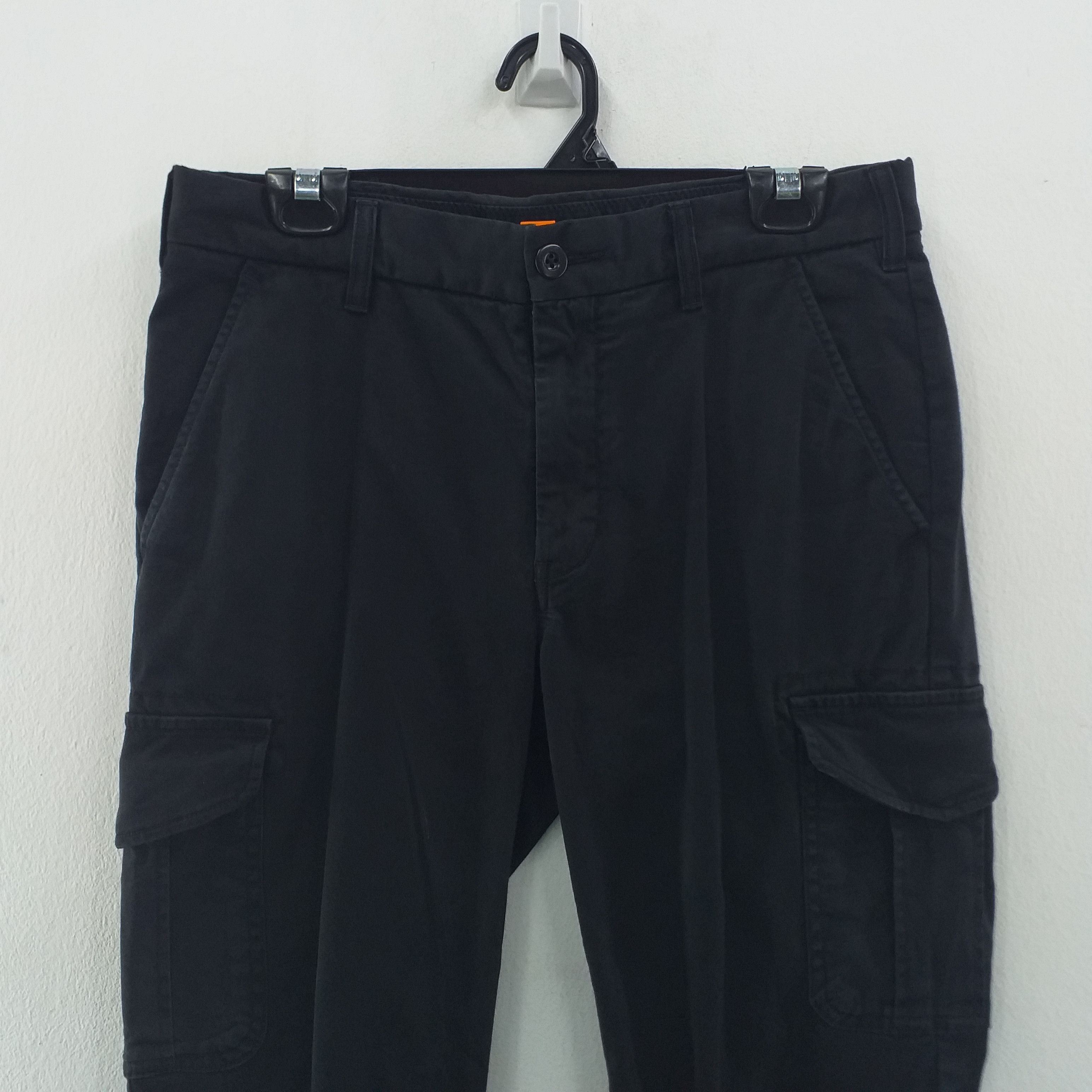 Japanese Brand Uniqlo Japanese Brand Cargo Pocket Pants 31 x 30.5 CP023 Size US 31 - 3 Thumbnail