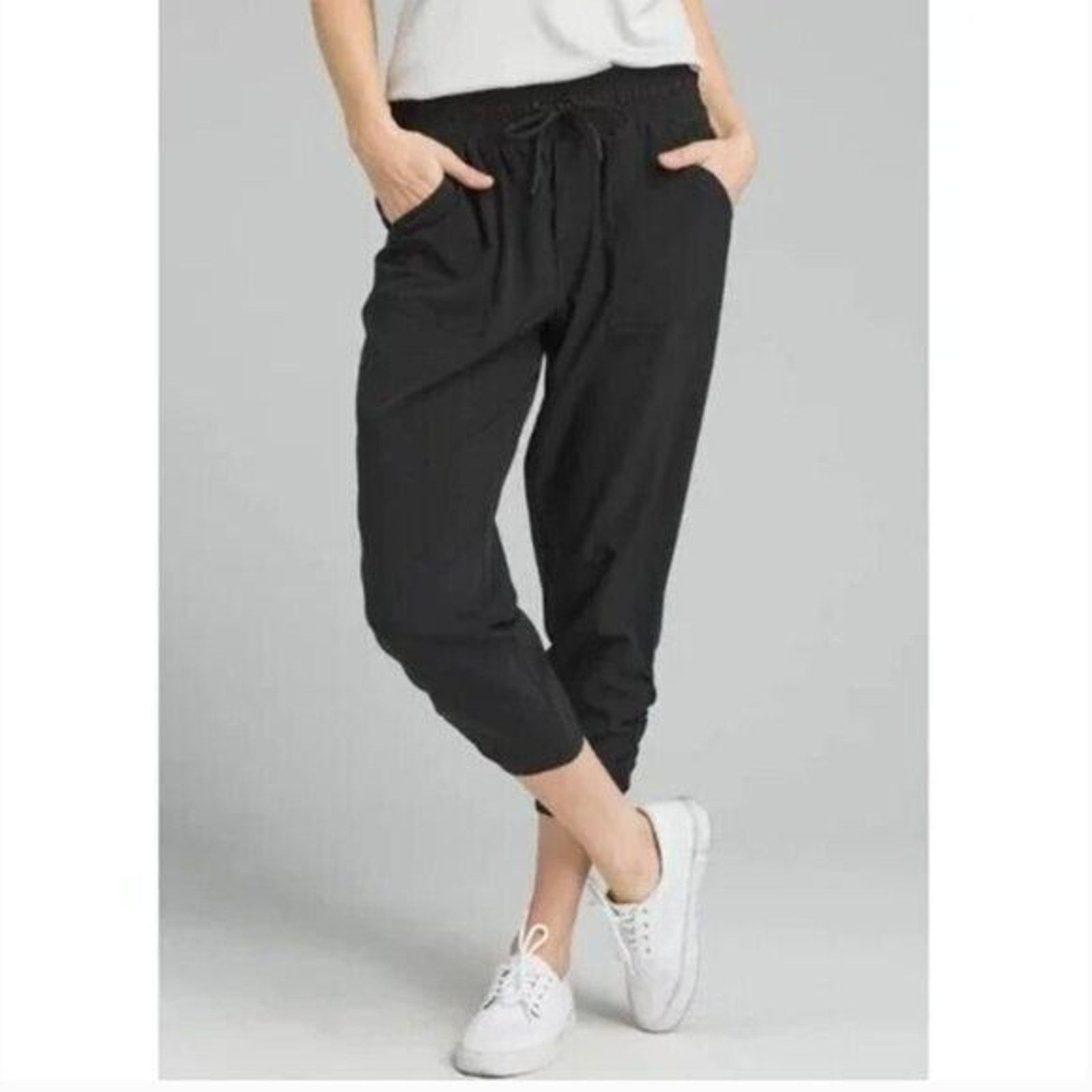 Prana Prana Womens XS Black Ruched Side Midtown Capri Cropped Size 26" / US 2 / IT 38 - 1 Thumbnail