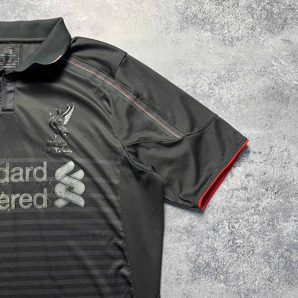 New Balance Vintage New Balance Liverpool 2015/2016 Away Soccer Jersey Size US M / EU 48-50 / 2 - 6 Thumbnail