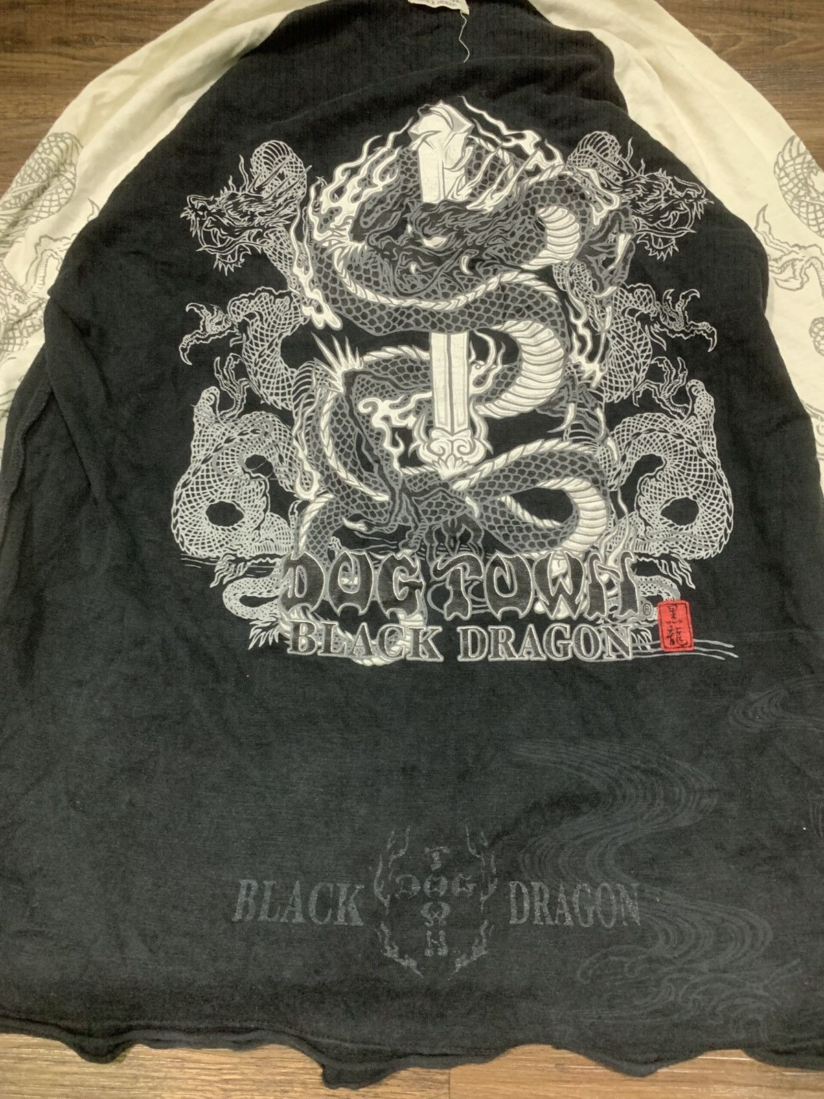 Dogtown DOGTOWN T-SHIRT LONG SLEEVE SUKAJAN DESIGN DRAGON TATOO Size US XL / EU 56 / 4 - 8 Thumbnail