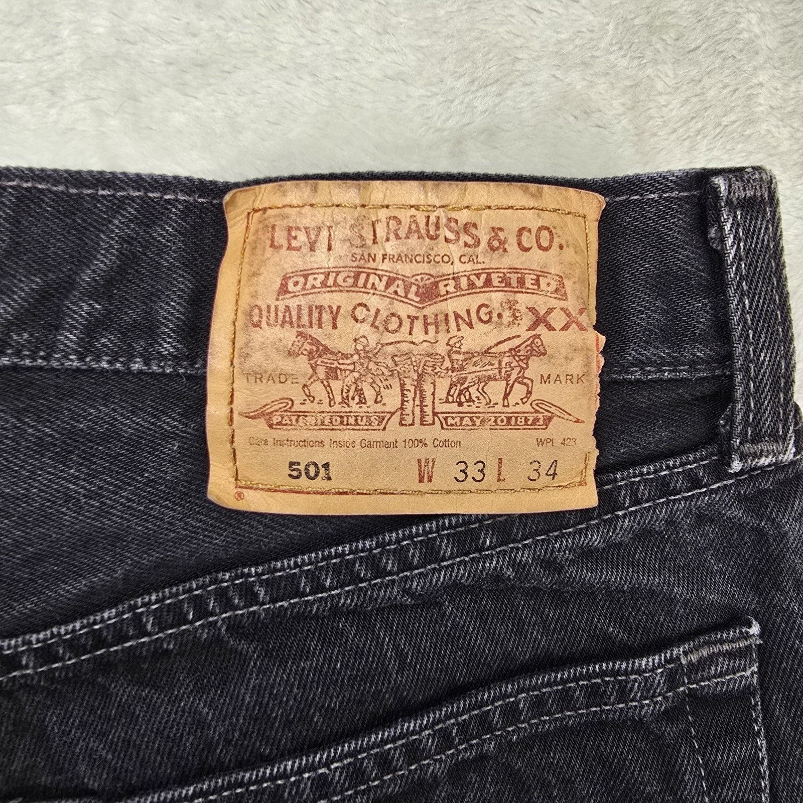 Levi's Vintage Levi 501 Jeans Mens 33 x34 (Fits 30x30) Black Y2K Size US 30 / EU 46 - 9 Thumbnail