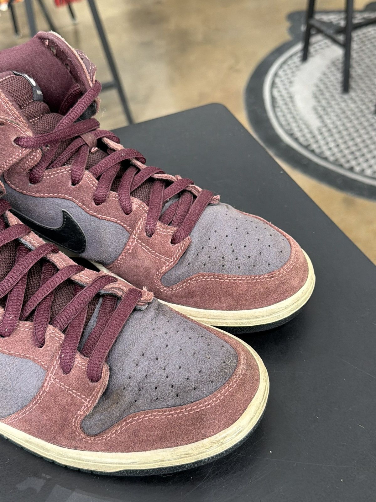 Nike Nike SB Dunk High Deep Burgundy Gridiron Size 9.5 Size US 9.5 / EU 42-43 - 8 Thumbnail