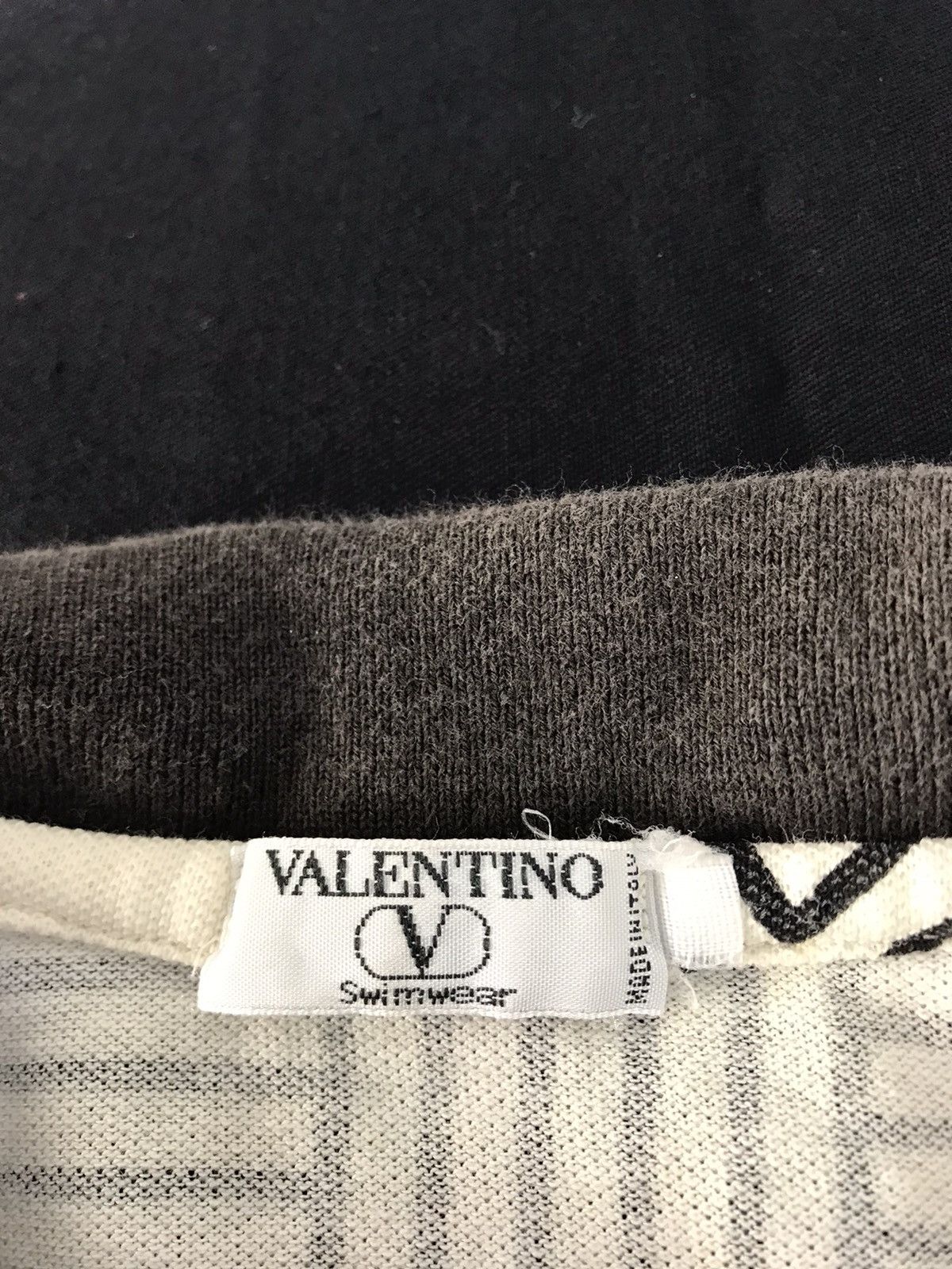 Valentino Valentino Swimwear Made In Italy Longsleeve Polo Printed Size US L / EU 52-54 / 3 - 6 Thumbnail
