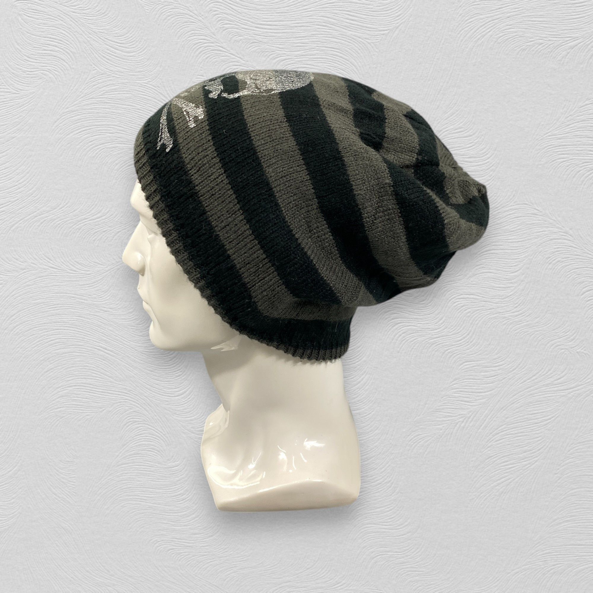 Japanese Brand Skulls Reversible Design Slouchy Snow Cap -BN684 Size ONE SIZE - 5 Thumbnail