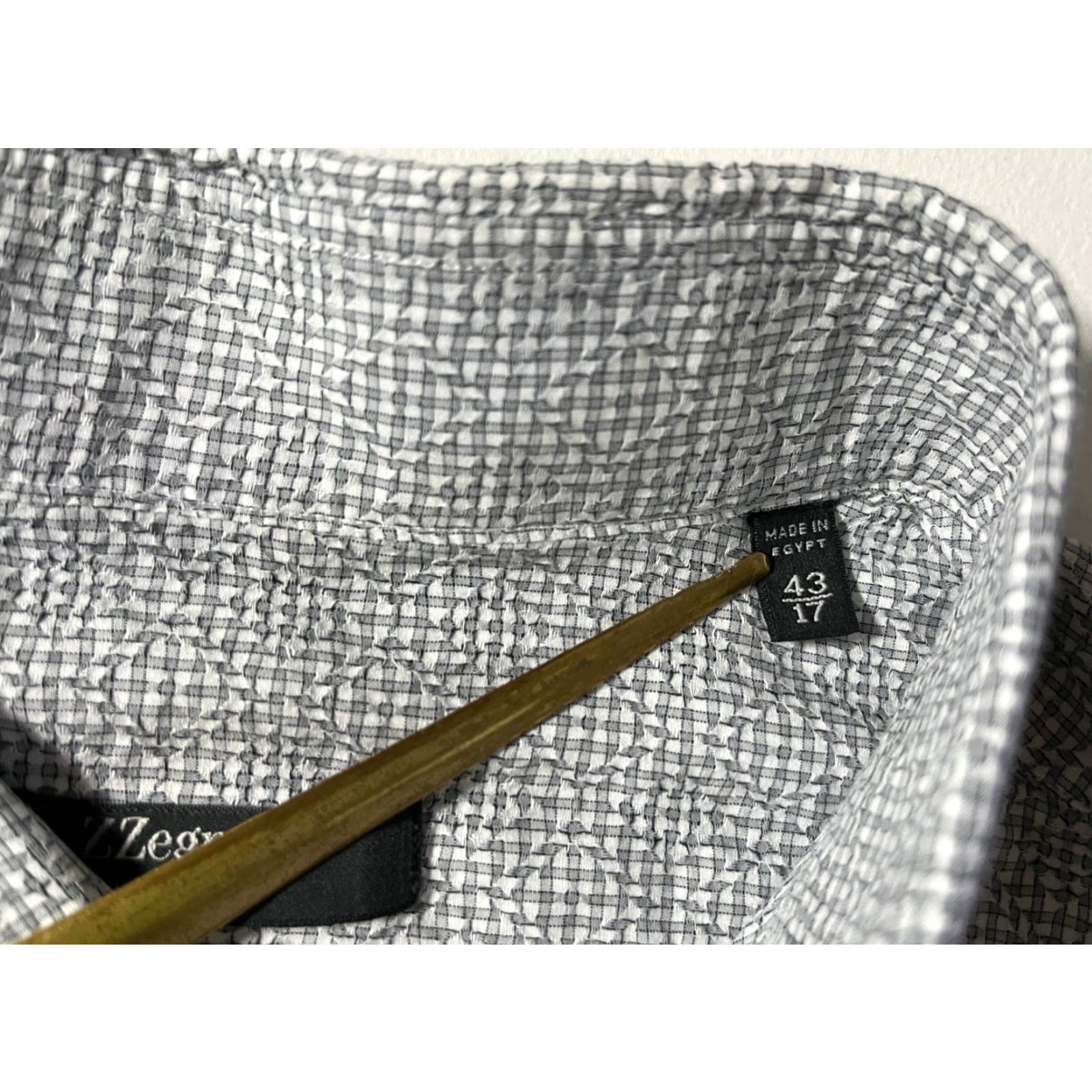 Ermenegildo Zegna VINTAGE Ermenegildo Zegna Silver Line Button-Up Shirt Mens Abtract Diamond Pattern Sz 43/17 Gray White Cotton Woven 90s Designer Lined Size US XL / EU 56 / 4 - 6 Thumbnail