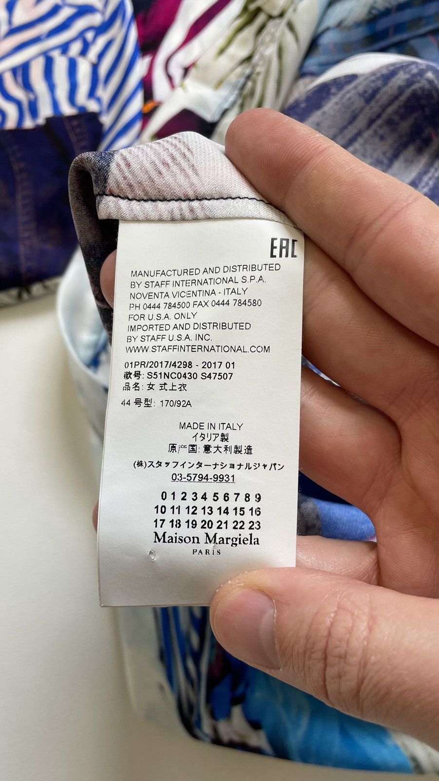 Maison Margiela S/S 17 ‘Laundry Pile’ Print T Shirt Size US M / EU 48-50 / 2 - 11 Thumbnail