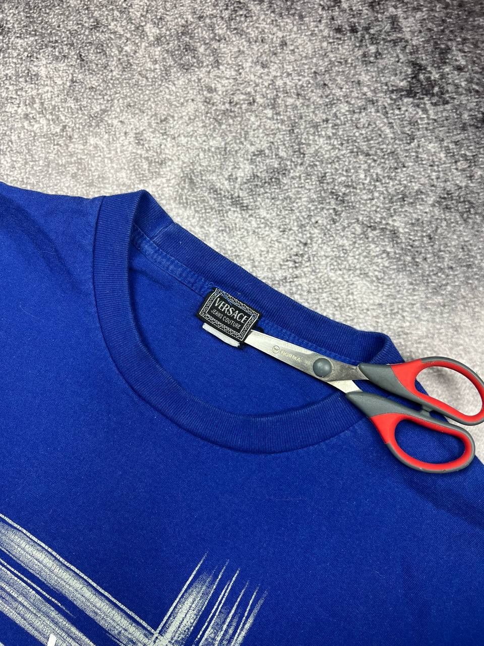 Versace Jeans Couture Vintage Versace Jeans Couture T-Shirt Size US M / EU 48-50 / 2 - 8 Thumbnail