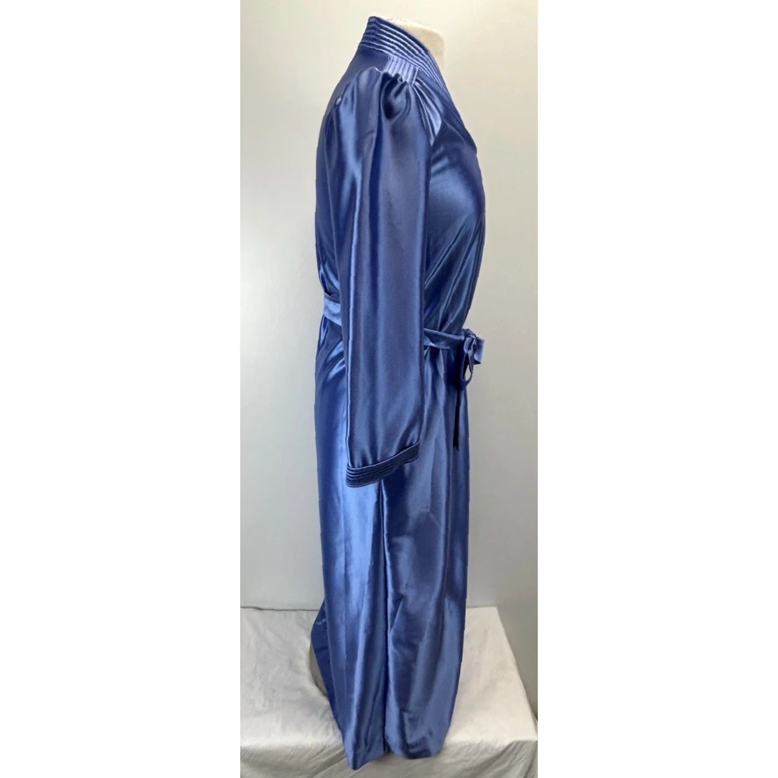CO VINTAGE Barad & Co Satin Robe Petite (XS/S) Blue 1970s Lounge Womens Union Made USA Size ONE SIZE - 4 Thumbnail