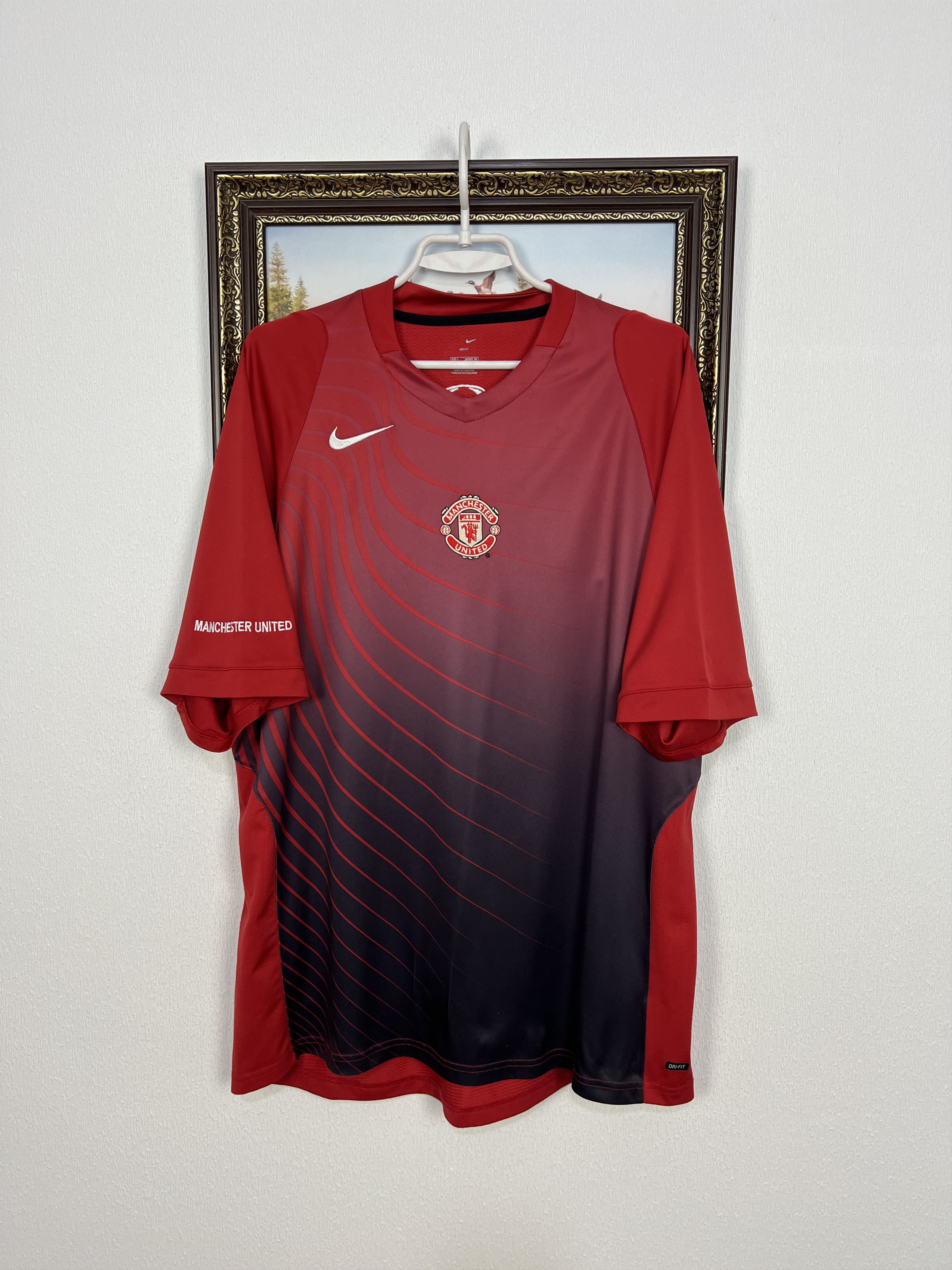 Nike Vintage Nike Manchester United Football Train Shirt Soccer Size US L / EU 52-54 / 3 - 1 Thumbnail
