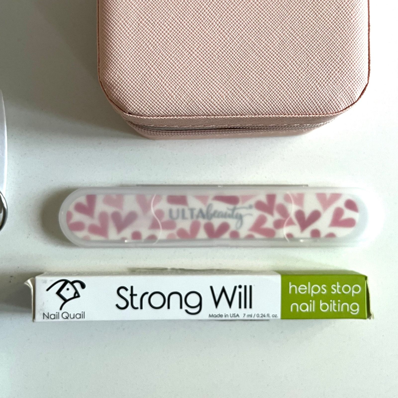 Kate Spade KATE SPADE x CLINIQUE x OPI x JEWELERY Beauty Bundle Gift! Size ONE SIZE - 8 Thumbnail