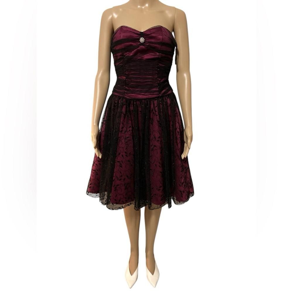 Designer Elegant Black and Purple Women's Dress Size S / US 4 / IT 40 - 1 Thumbnail